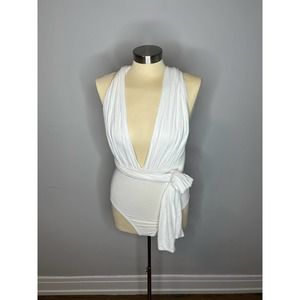 🤑LULUS In So Many Ways White Sleeveless Convertible Bodysuit